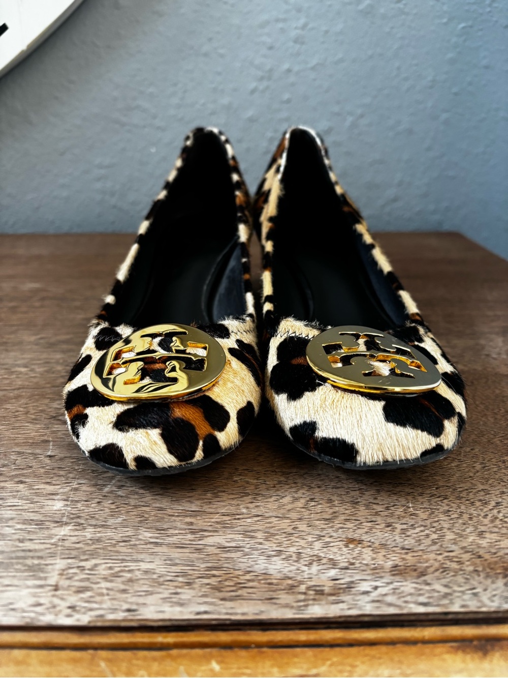 Tory Burch Amy Leopard-Print Low Block Heel Pumps (8) - Picture 10 of 11
